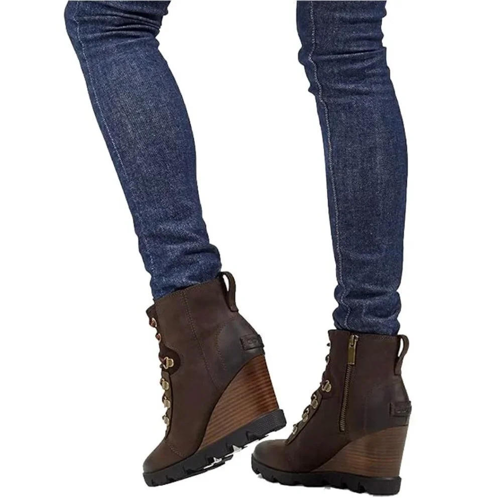 Sorel Joan Uptown Blackend Brown Nubuck Suede Wedge Lace up Boots 9.5